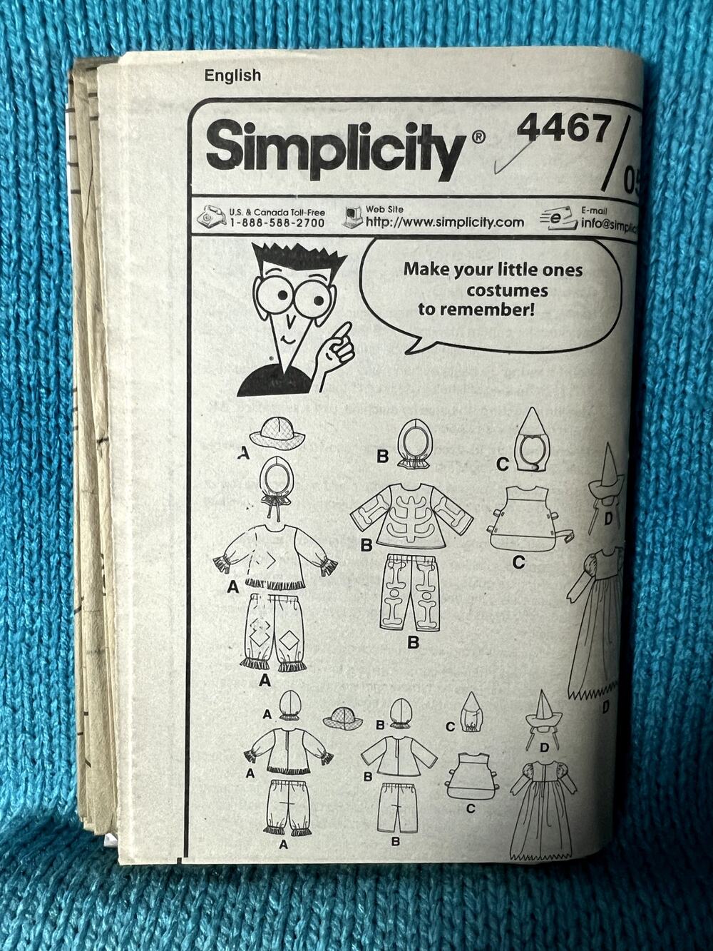 Simplicity 4467 Sewing pattern scarecrow skeleton witch costume size 1/2-4
